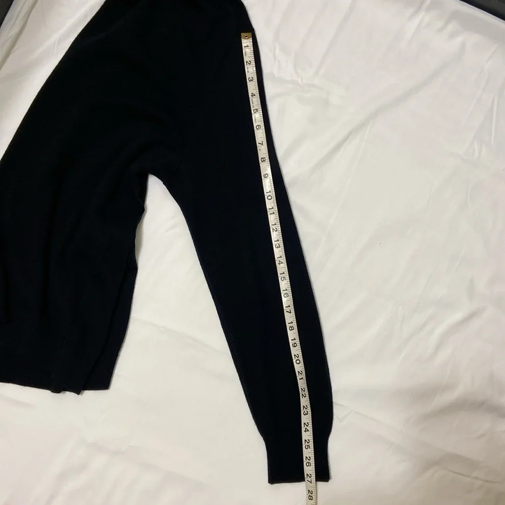 J.CREW MEN BLACK LONG SLEEVE SWEATER,